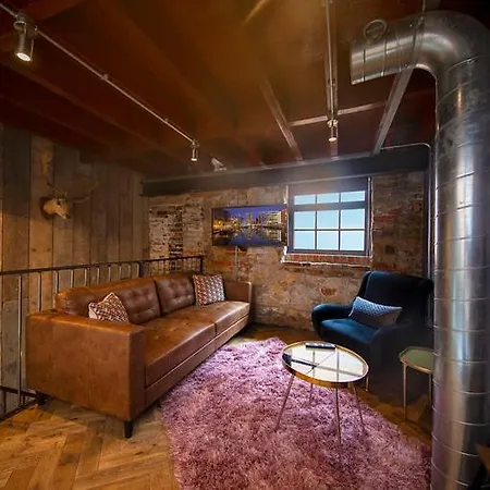 Blayds Yard *